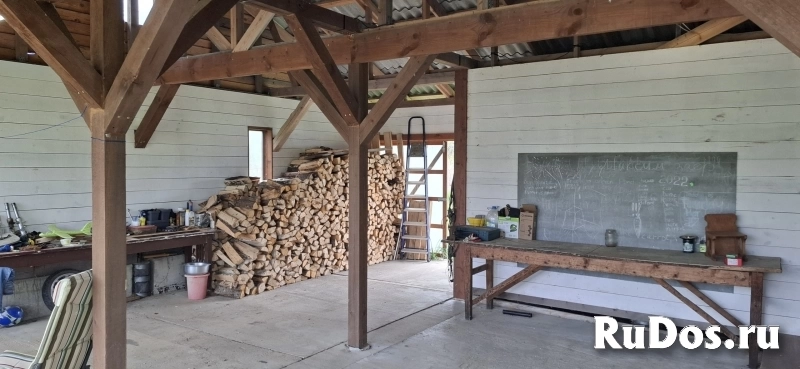 Уютный двухэтажный дом в деревушке у озера рядом с Пушкинским заповедником изображение 3