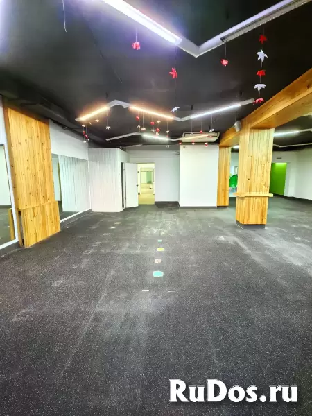 Склад + шоурум + офис В городе 250 м² изображение 3