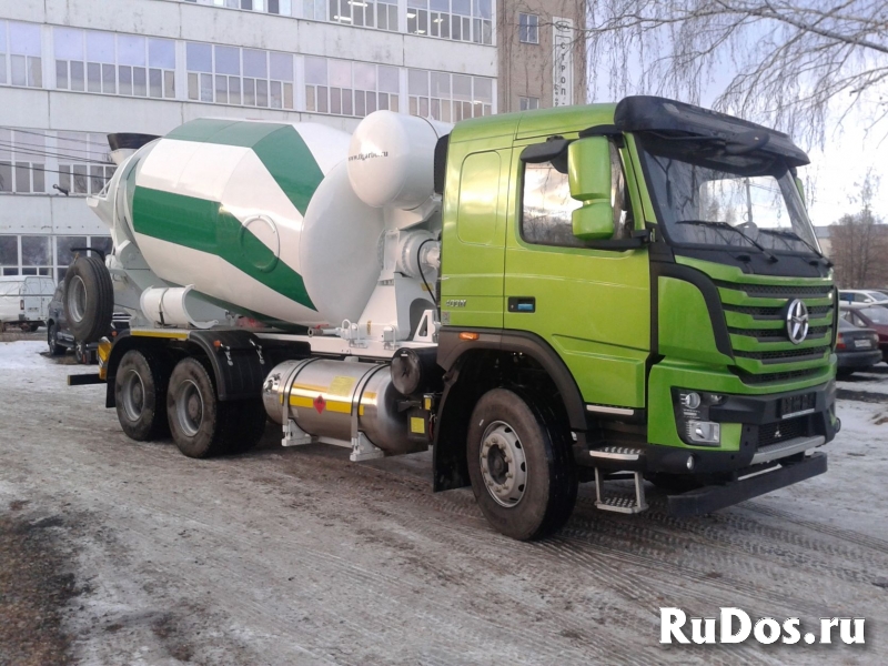 Автобетоносмеситель на шасси DAYUN, LNG, 6х4, объём бочки 10 м3 фото