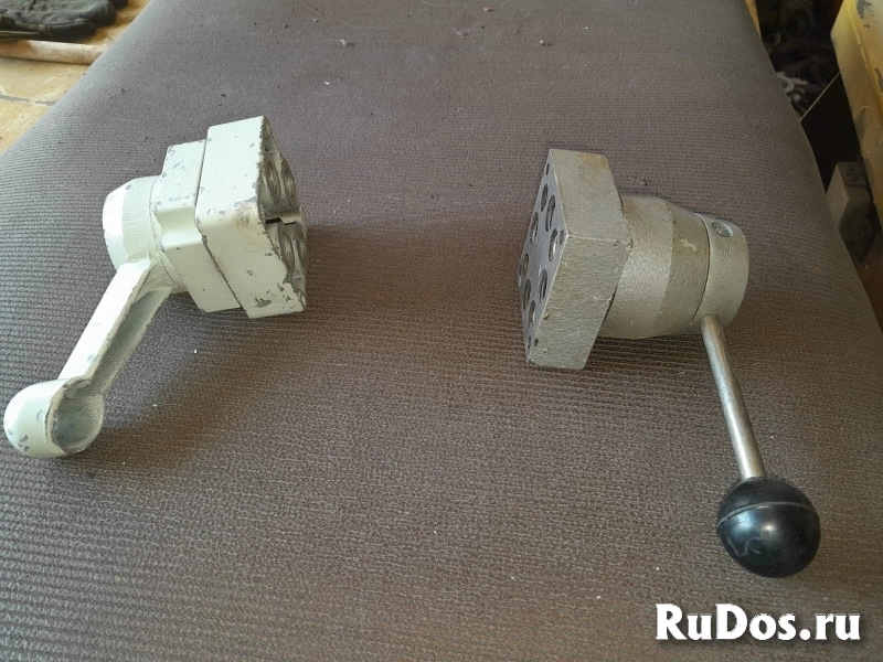 Пневмораспределители крановые B71-22A изображение 3