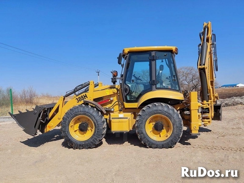Экскаватор-погрузчик CANMAX 388H фотка