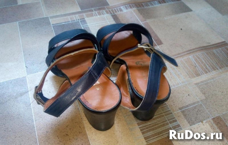 Босоножки женские с каблуком 37 размер изображение 3