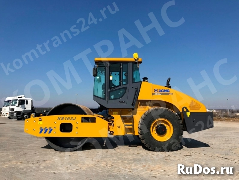 Грунтовый каток XCMG XS163J фото
