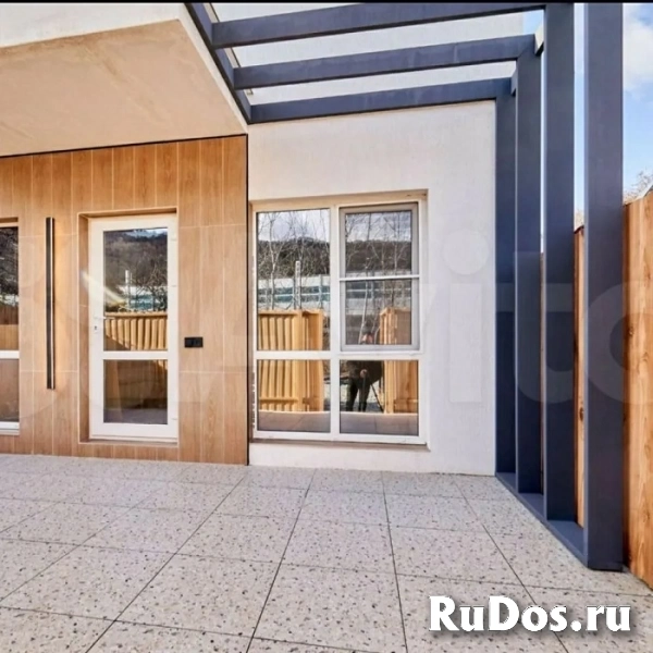 Шикарный коттедж в Адлере фото