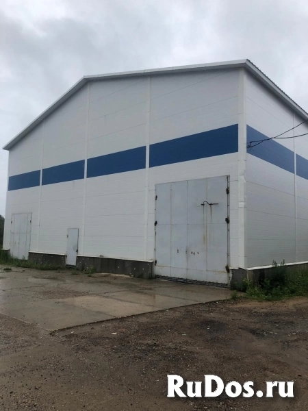 Современный склад класса В фото