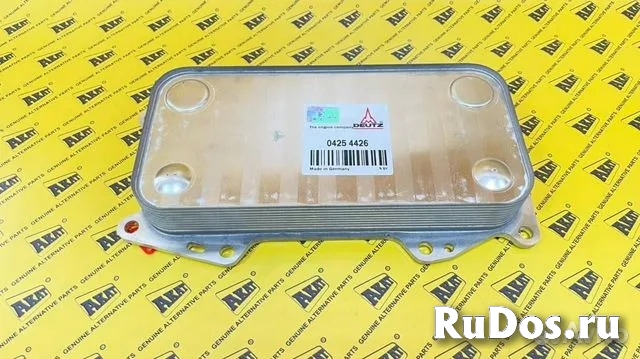 Радиатор масляный (охладитель) DEUTZ 04254426 фотка