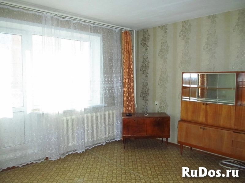 Продаю 1к.кв. 7-й микрорайон 18А изображение 3