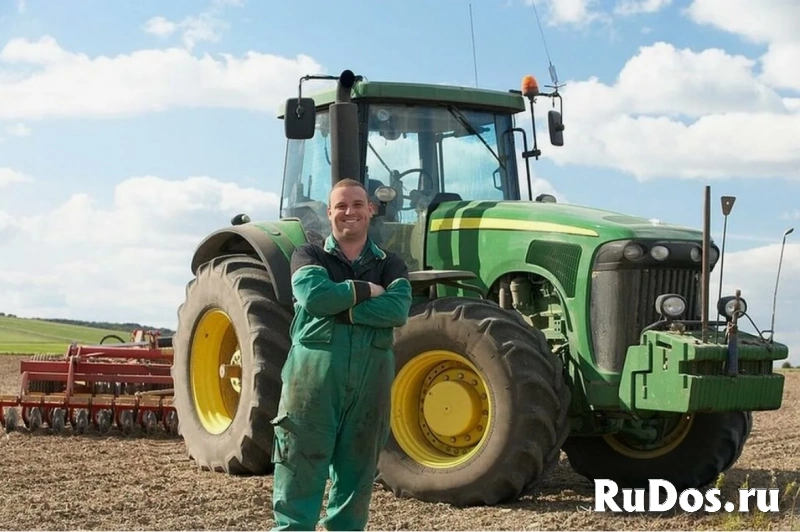Тракторист-механизатор фото