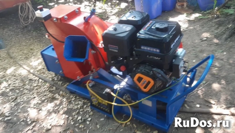 Аренда щепореза для утилизациии веток на прицепе фотка