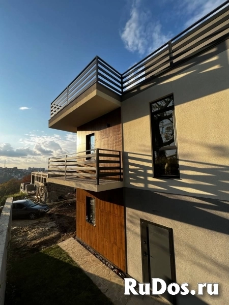 Шикарный коттедж в Сочи с видом на море! фотка