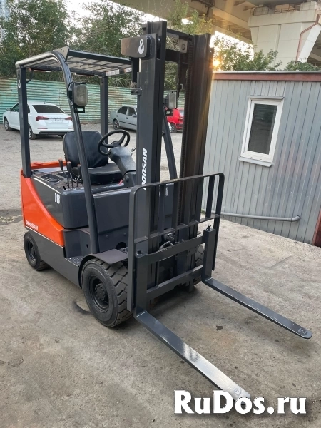 Вилочный погрузчик DOOSAN-DAEWOO FG18 фото