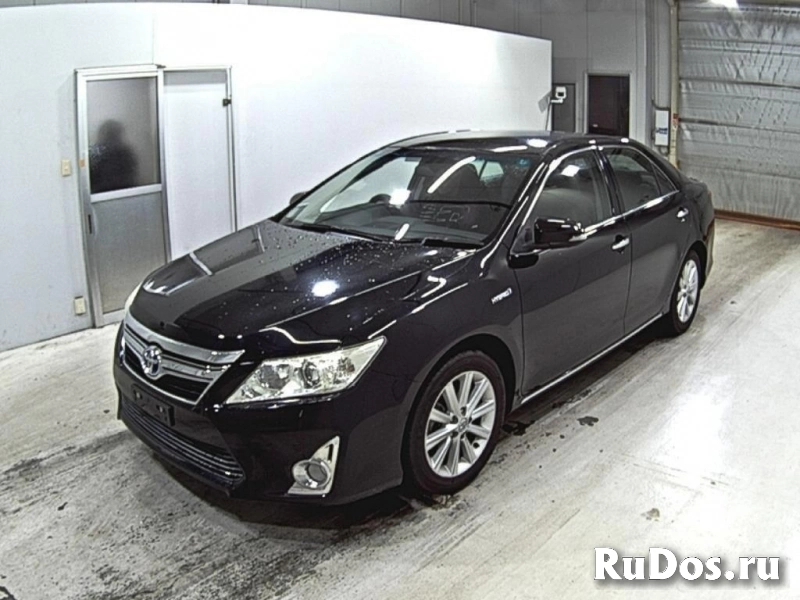 Седан гибрид Toyota Camry Hybrid кузов AVV50 изображение 4