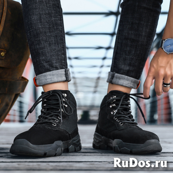 продаю новую походную обувь фото