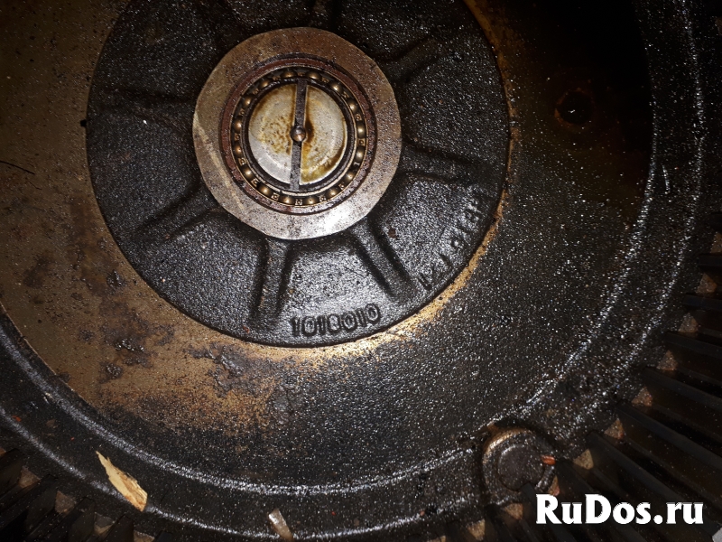 Корпус редуктора хода 1018360 hitachi ex-400 фотка