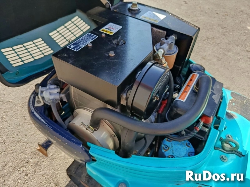 Японский мини-экскаватор Kubota K-005 изображение 3