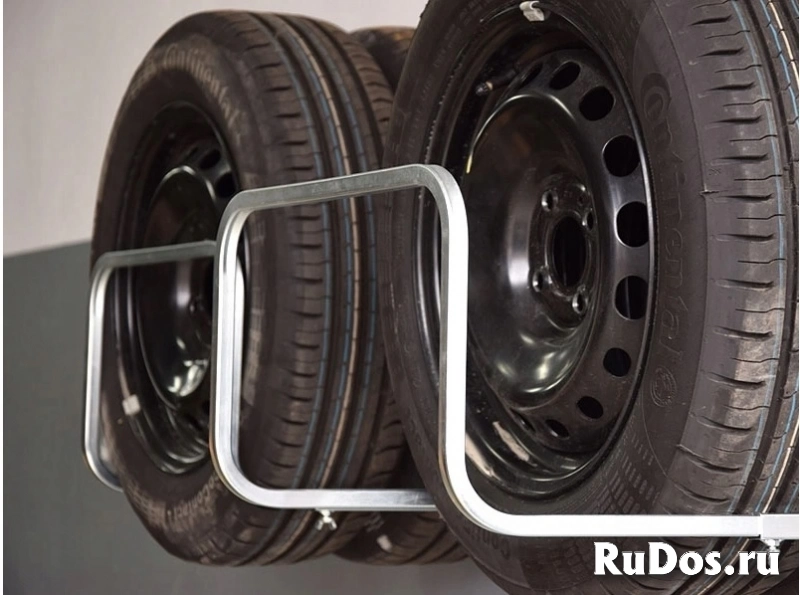 Полка кронштейн для шин настенная в гараж изображение 5