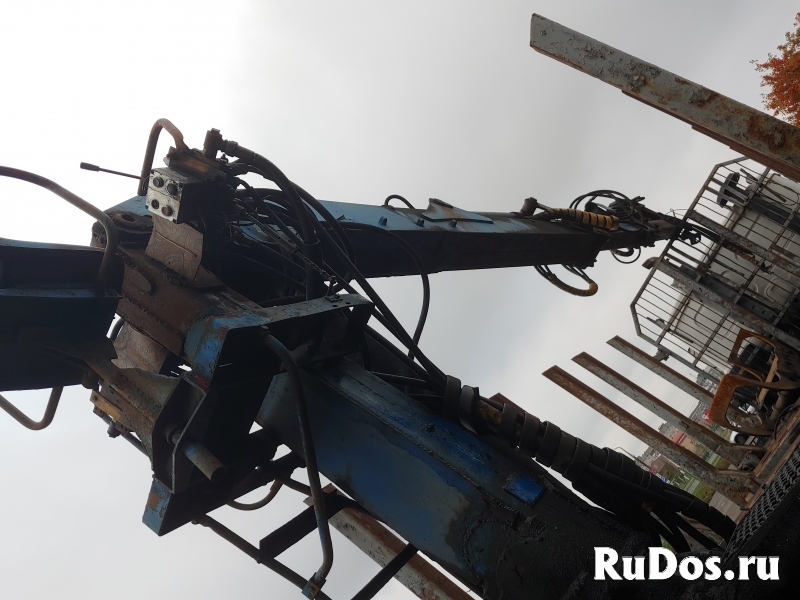 Лесовоз МАЗ 6303А8 1328 с гидроманипулятором изображение 3