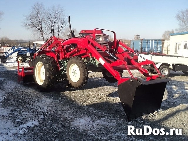 Продаю Трактор фото