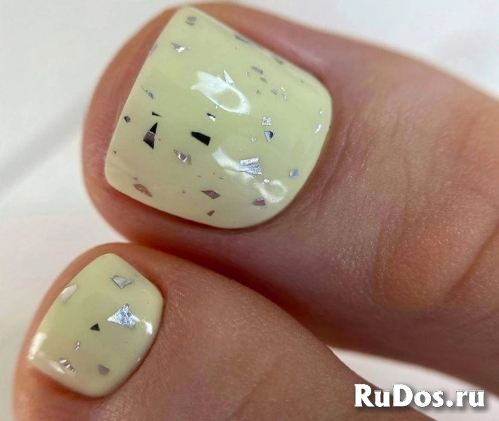 Педикюр фото