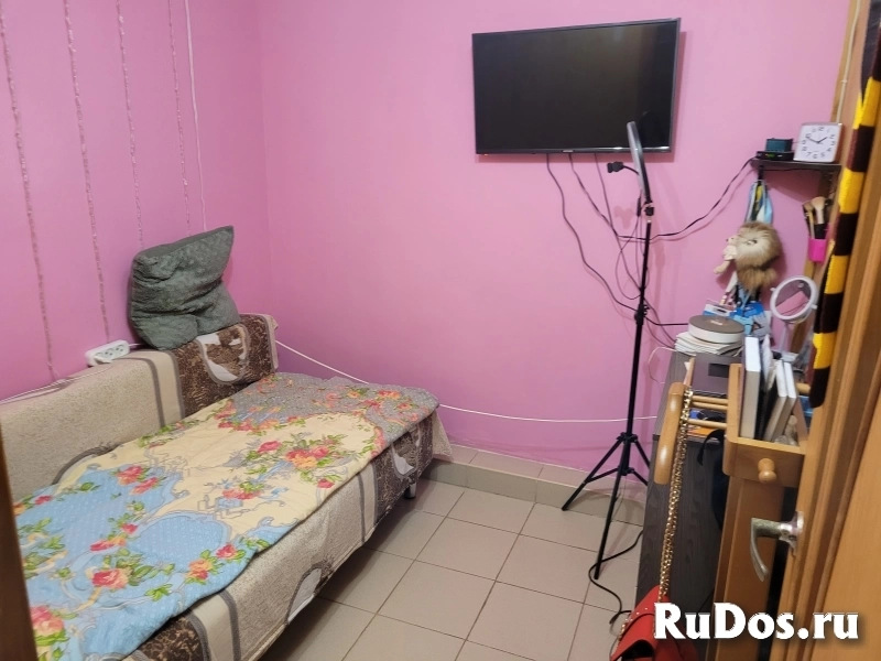 Продам жилой гараж 64 м2 изображение 4