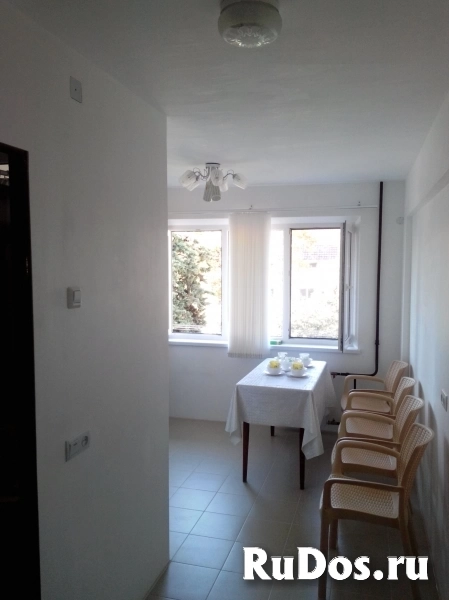 1 комнатная квартира посуточно в центре, море 200 метров фотка