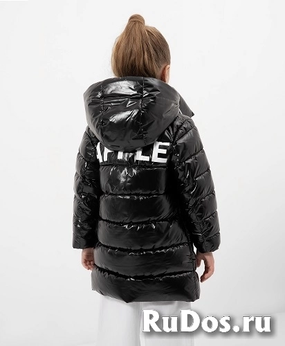 Черное стеганое пальто Gulliver из глянцевой плащёвки. РАЗМЕР 110 фотка