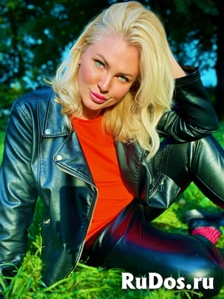 м. Горьковская познакомлюсь с любителем гербариев +7 (931) 583-44-85 фотка