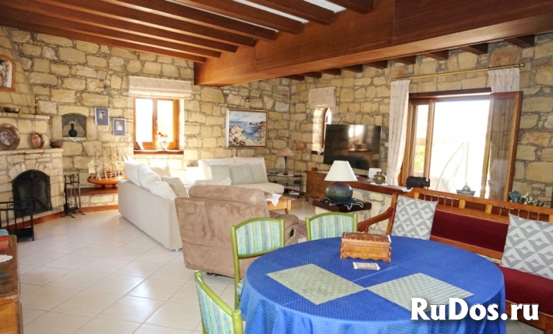 Шикарная 4-спальная энергоэффективная вилла в районе Пафоса-Кипр изображение 5