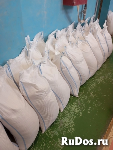 Отруби пшеничные в мешках 25кг фото