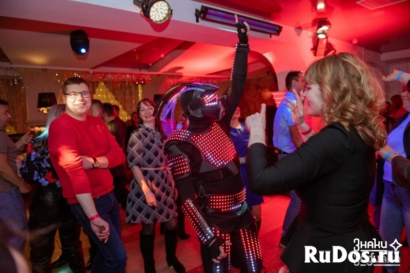 Нужны парни и девушки для участия в световом шоу изображение 8