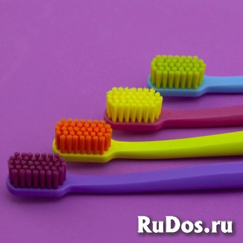 Зубные щетки Revyline SM6000 Smart, софт-медиум фото