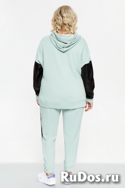 Спортивные костюмы изображение 3