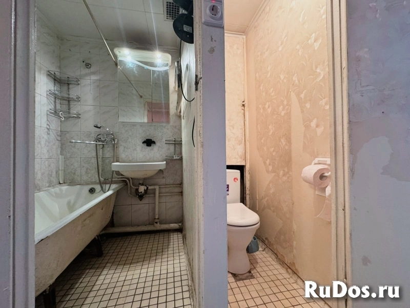 Продается квартира, три комнаты 60.2 кв.м. изображение 3