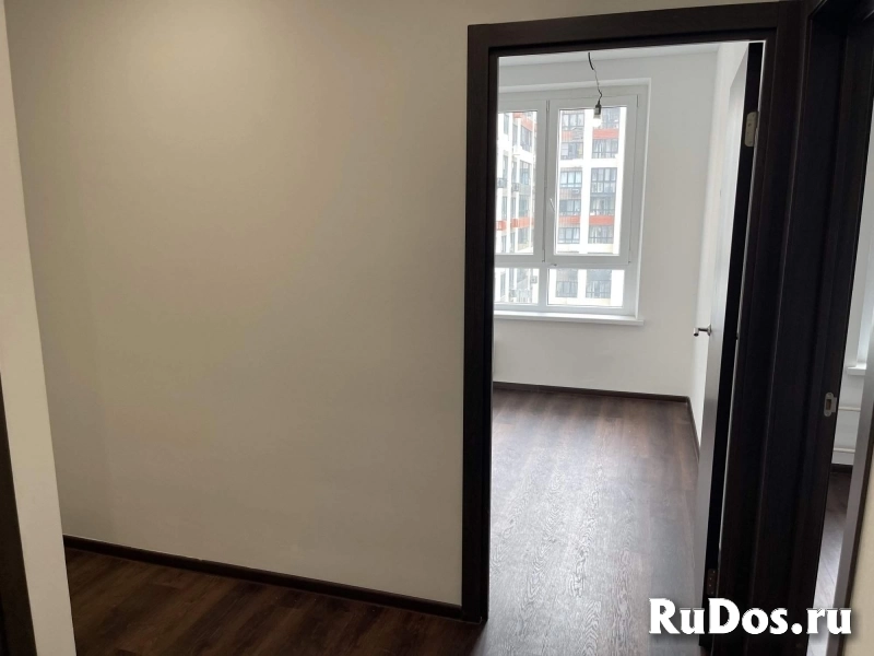 Продам 2 комнатную квартиру 53.2 м2 изображение 4
