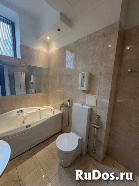 Сдам 4 комнатную квартиру 190 м2 изображение 9