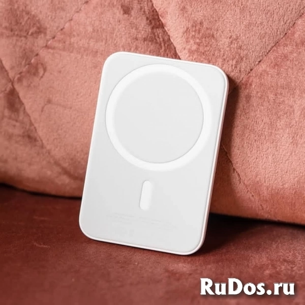 Внешний аккумулятор MagSafe Battery Pack изображение 4