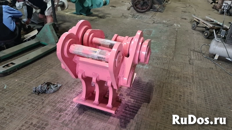 Крашер бетона с прочной конструкцией в наличии фотка