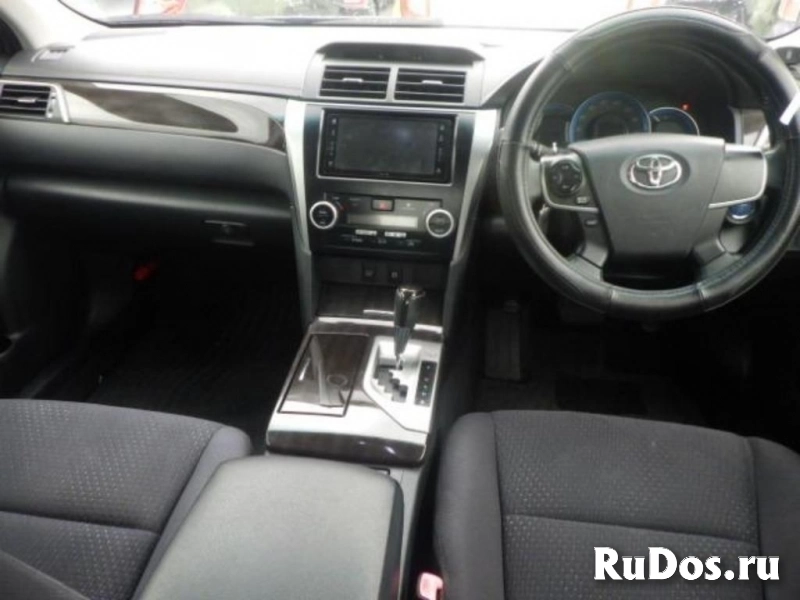 Седан гибрид Toyota Camry Hybrid кузов AVV50 изображение 3