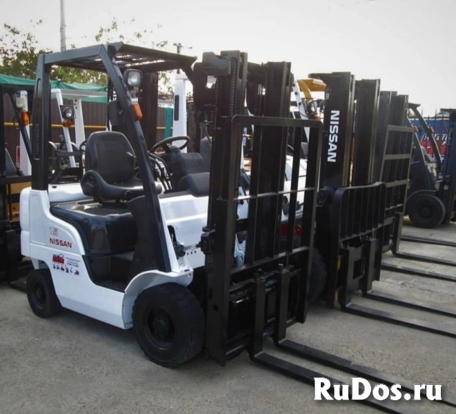 Вилочные погрузчики б/у из Японии изображение 4