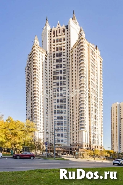 Продам 4 комнатную квартиру 194.4 м2 изображение 3