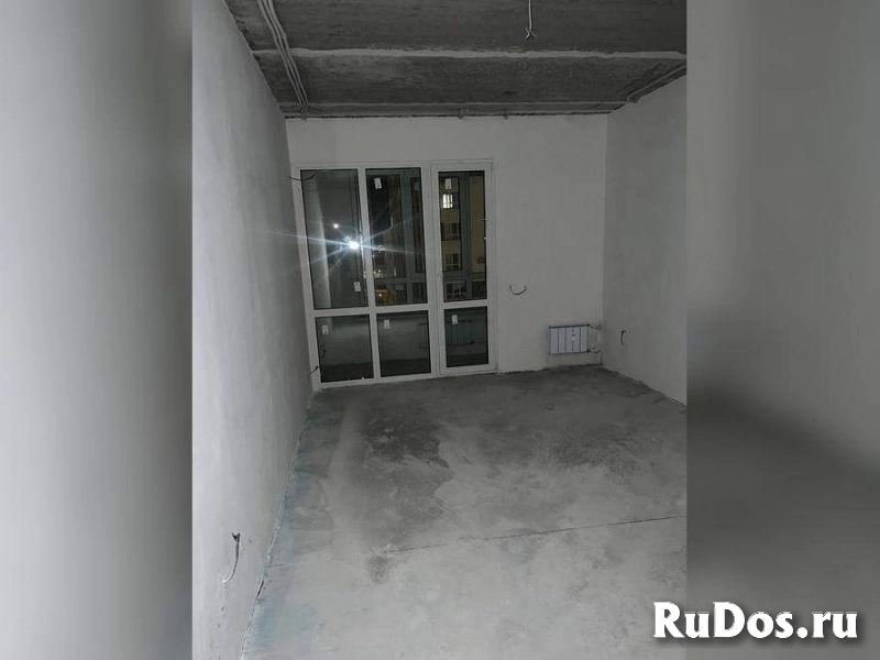 Продам 2 комнатную квартиру 61.48 м2 изображение 3