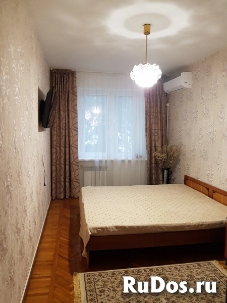 Сдается квартира посуточно изображение 3