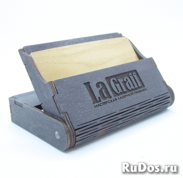 Визитница из дерева "Кассета" изображение 3