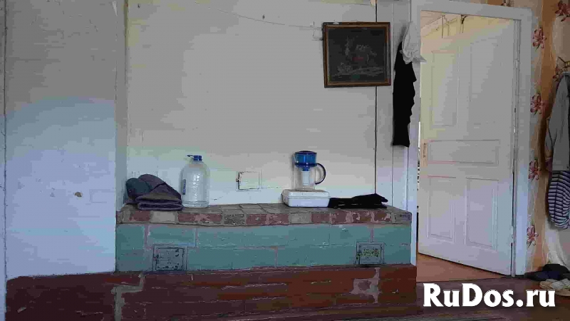 Бревенчатый дом на участке 1 гектар рядом с красивым озером изображение 11