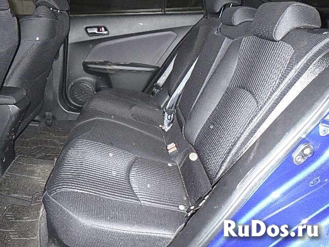 Лифтбек гибрид Toyota Prius кузов ZVW55 модификация A TSS-P 4WD изображение 6