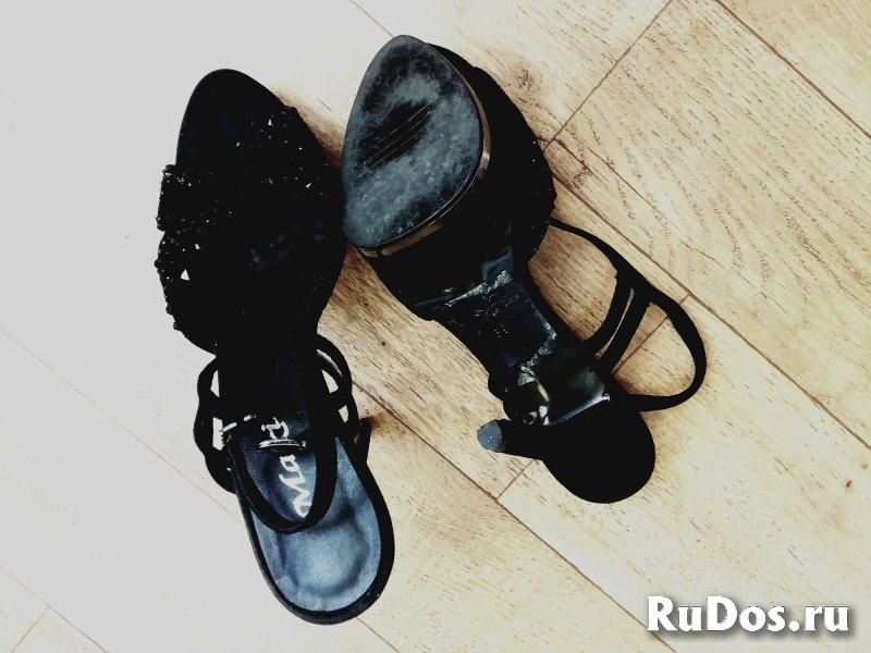 замшевые чёрные босоножки женские, бу, в хорошем состоянии фото