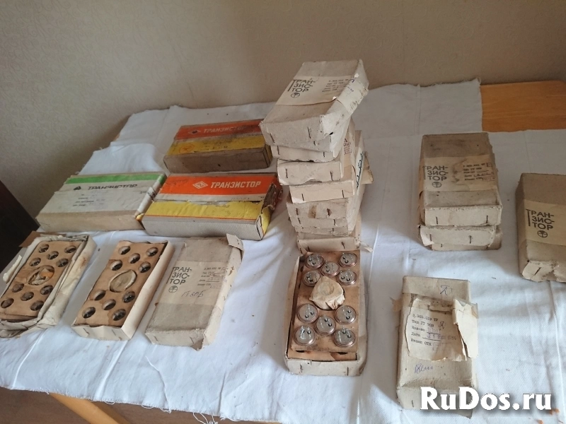 Транзисторы ГТ806. ГТ703. КТ903. П306. П210 изображение 3