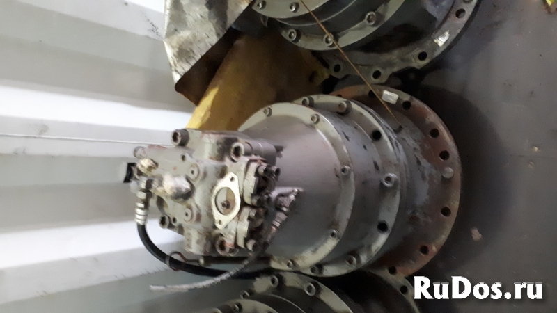 редуктор поворота в сборе с гидромотором фото