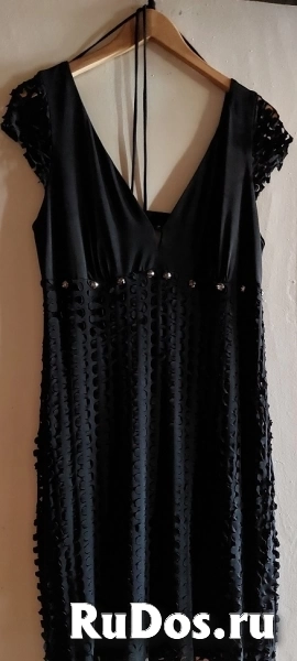 Платье чёрное , необычное , с перфорацией  . Греция. Размер 44-46 . изображение 5