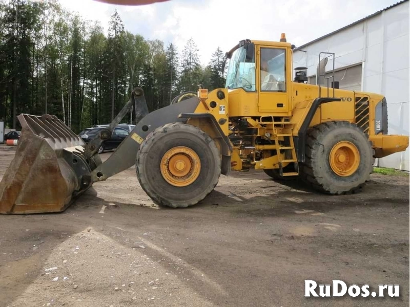 Фронтальник Volvo 180, 5 м3, стрела LONG фотка